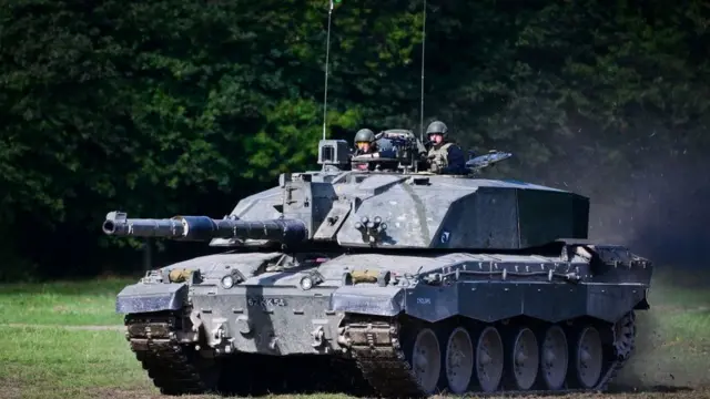 Challenger 2 tank