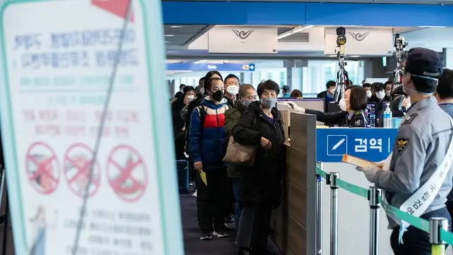 중국인 입국자가 일주일 만에 약 30% 줄었다