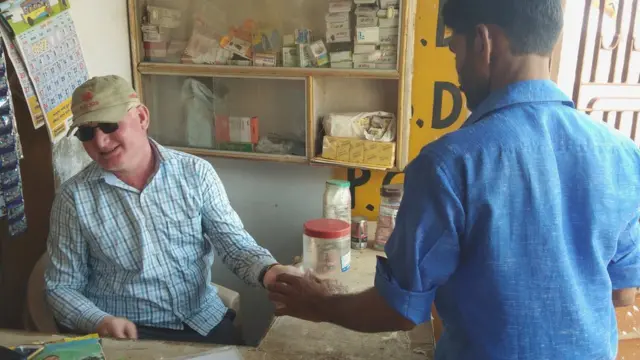 ગ્રાહક સાથેની તસવીર