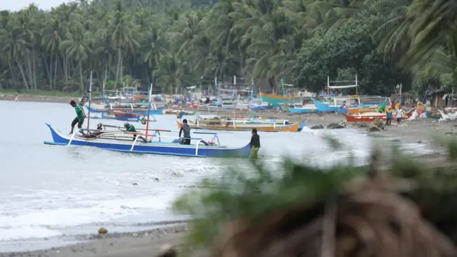 kehidupan nelayan di Pulau Balut.
