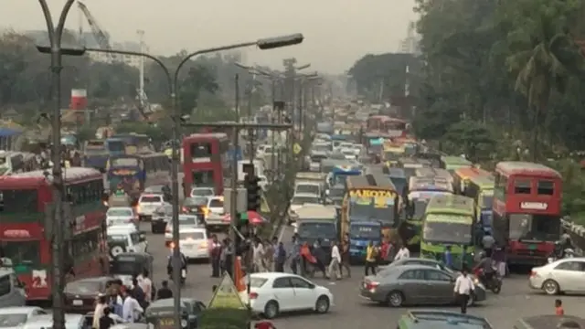 বাংলাদেশে সড়ক দুর্ঘটনায় জানুয়ারি থেকে জুন পর্যন্ত তিন হাজার ২৬ জন নিহত হয়েছেন