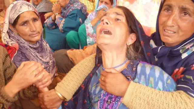 रऊफ़ की मां