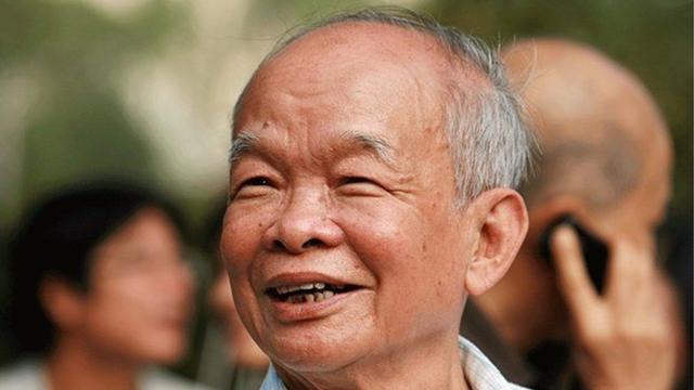 Nhà văn Nguyên Ngọc, tên thật là Nguyễn Trung Thành, tác giả của truyện ngắn Rừng xà nu được giảng dạy trong sách giáo khoa ngữ văn lớp 12
