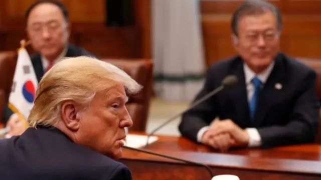 ट्रम्प र मुन