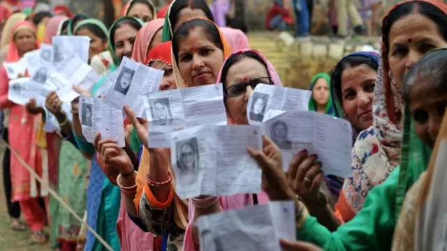 அனைவரும் மகளிரே