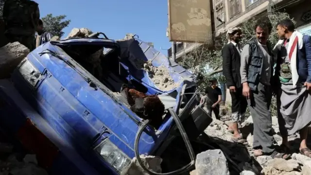 ثنا پر فضائی حملے