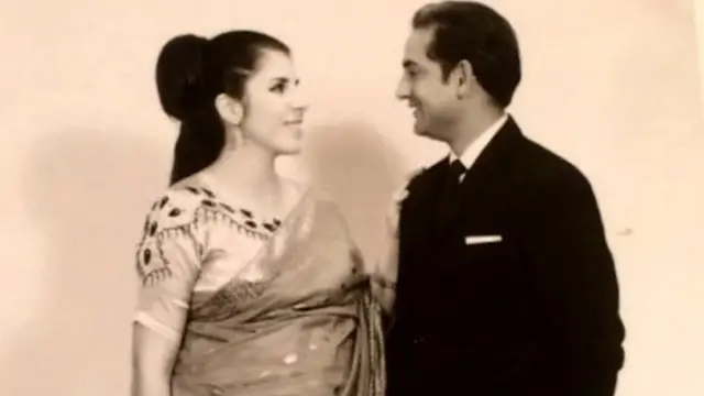 اسلام شیخ اپنی بیوی کے ساتھ