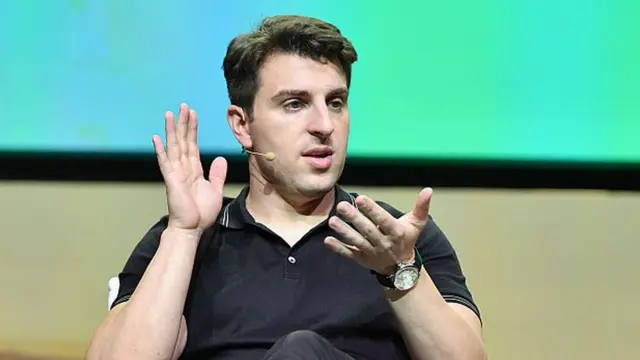 Глава AirBnB Брайан Чески