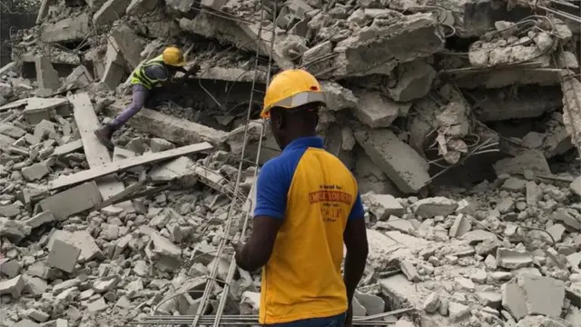 Ụlọ dara na Lagos