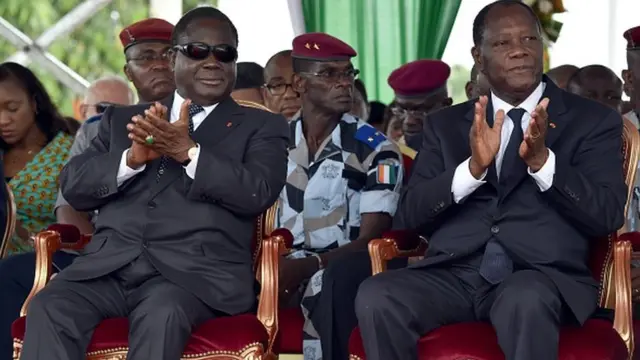 Bédié et Ouattara, ici en 2015, lors de l'inauguration du pont Philippe Gregoire Yace à Abidjan