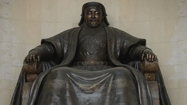 Статуя Чингисхана