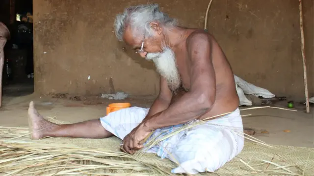 ආදිවාසී නායක ඌරුවරිගේ වන්නිල ඇත්තෝ