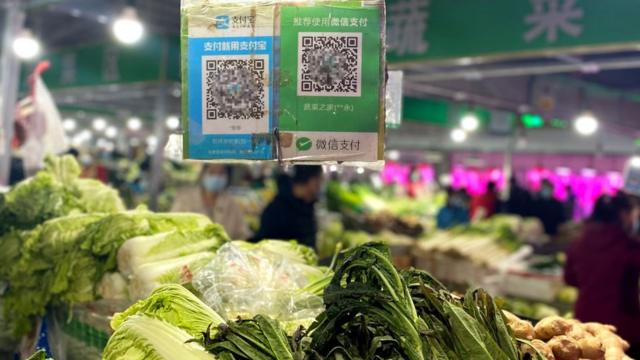 Os códigoslotofacil como jogarpagamento do WeChat Pay e Alipay penduradoslotofacil como jogaruma barracalotofacil como jogarverduras e legumeslotofacil como jogarPequim, na China