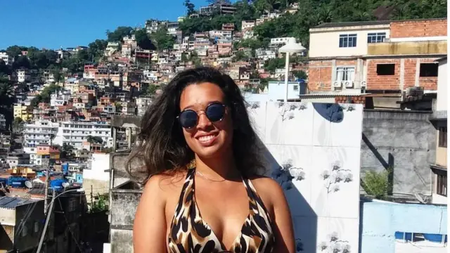 Cassia Menezes no Morro do Vidigal