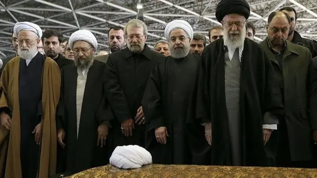 مراسم نماز میت بر جنازه اکبر هاشمی رفسنجانی