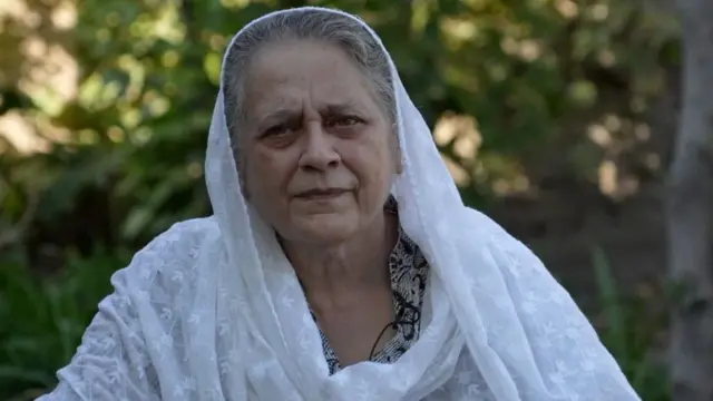 مسرت احمد زیب