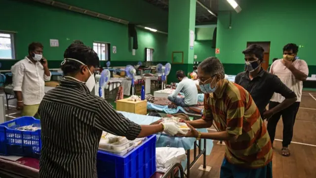 Пациенты с коронавирусом в больнице в Бангалоре