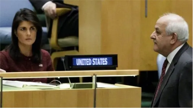 জাতিসংঘে মার্কিন রাষ্ট্রদূত নিকি হ্যালি ঘোষণা দিয়েছেন, ''আমেরিকা অবশ্যই জেরুসালেমে দূতাবাস স্থানান্তর করবে। কারণ আমেরিকান জনগণ এটাই চায়। এটাই ঠিক, জাতিসংঘের কোন ভোটাভুটি এটিকে পাল্টাতে পারবে না।'