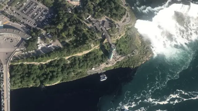 O rio Niágara na noitebetmais apostassábado