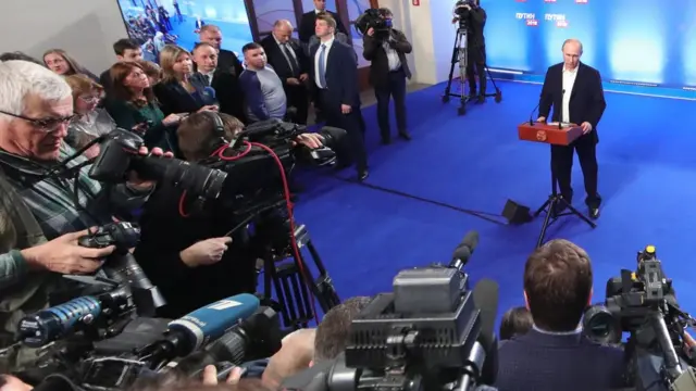 Vladimir Putin en una rueda de prensa