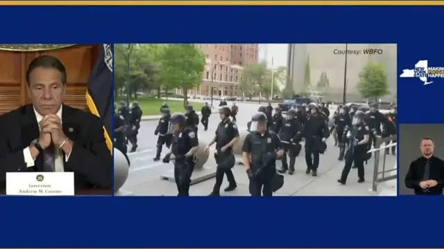 اندرو کومو، فرماندار نیویورک گفته دو ماموری که در ویدیو دیده می‌شوند باید اخراج شوند