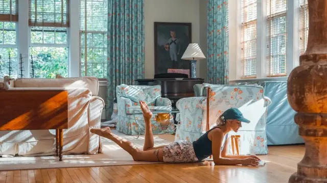 Книжки - дієвий спосіб знизити тривогу і відпочити від смартфона