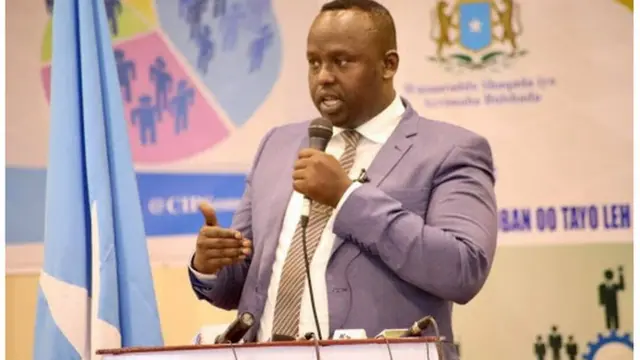 Wasiirka Dastuurka Xukuumadda Federaalka Soomaaliya Saalax Axmed Jaamac