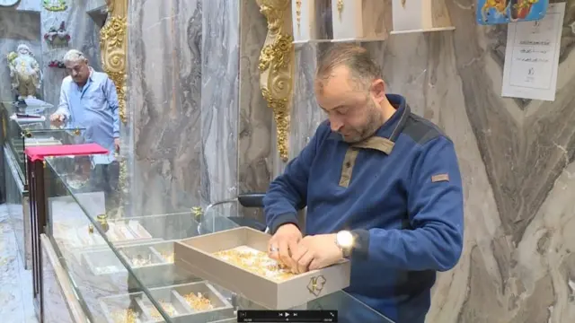 مشغولات ذهبية