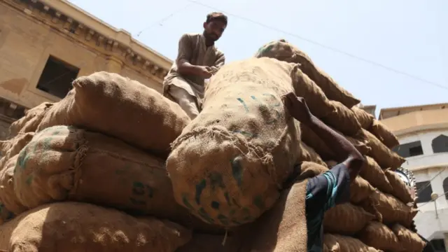 کورونا، معیشت، جی ڈی پی، مجموعی قومی پیداوار، پاکستان، بے روزگاری