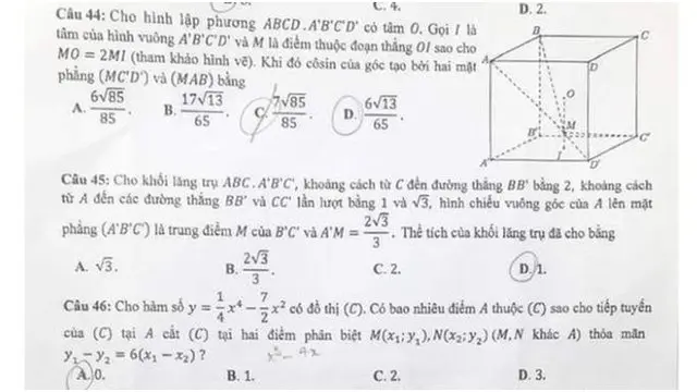 Đề toán THPT năm nay thậm chí còn quá sức nhiều giáo sư, nhà toán học?