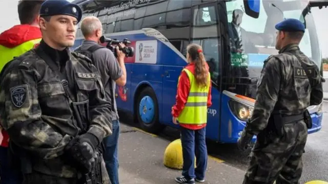 32ka kooxood ee tartanka ka qayb galaya mid kasta amnigeeda ayey doonaysaa in gaar loo sugo