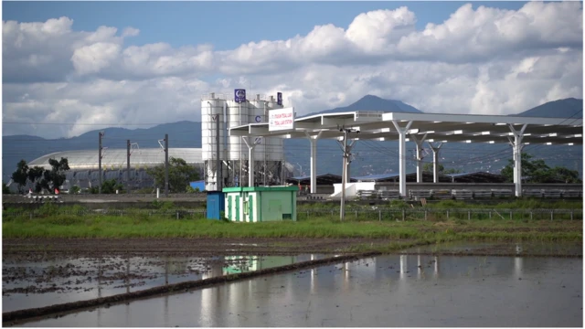 德卡鲁尔高铁站