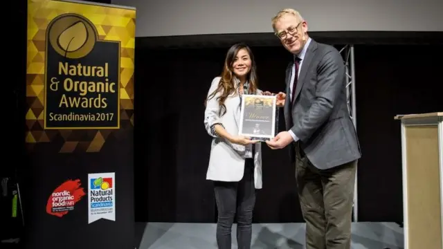 กนกพร โฮลทช์