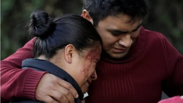 Familiares de la mujer que murió en el atentado