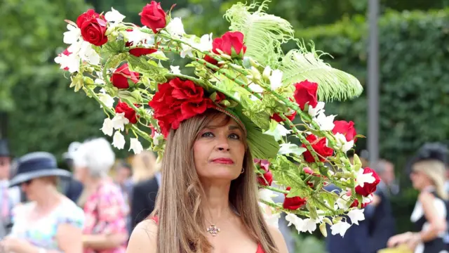 Женщина в шляпе