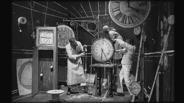 "Отрицание времени"