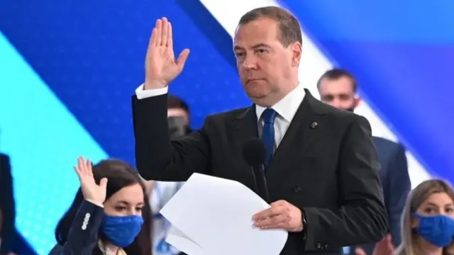Медведев