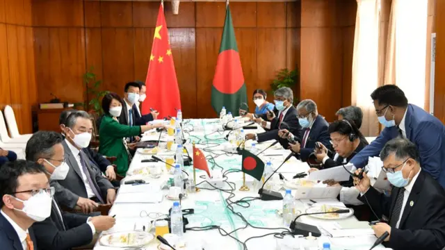 তাইওয়ান ছাড়াও বাংলাদেশ ও চীনের মধ্যে অনেকগুলো ইস্যুতে আলোচনা হয়েছে বলে কর্মকর্তারা জানিয়েছেন