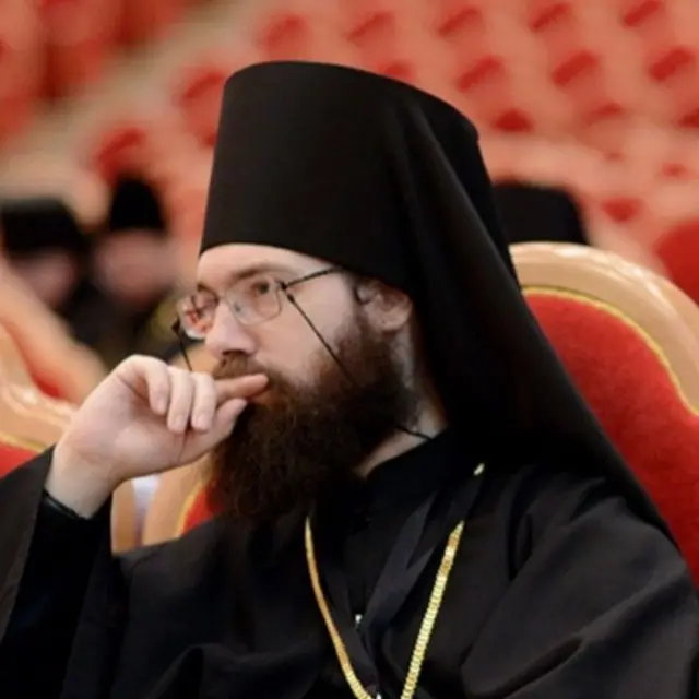 Епископ Савва ўз мақоласида масжид "чет элликлар" учун қурилишига эътироз билдиради.