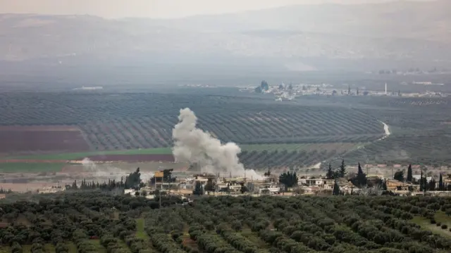 Türkiye, Afrin'deki hedefleri toplar ve uçaklarla vuruyor