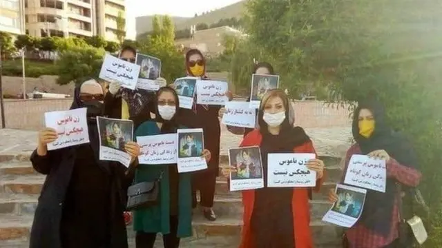 تجمع شماری از فعالان حقوق زنان در پارک آیتی سنندج