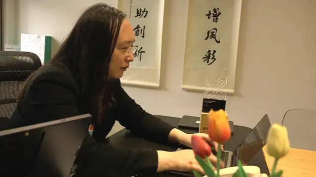 소프트웨어 개발자 출신인 탕 위원