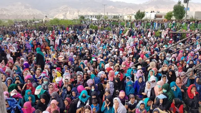 جشنواره دنبوره در بامیان