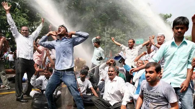 साल 2012 में अरविंद केजरीवाल के नेतृत्व में इंडिया अगेंस्ट करप्शन ने प्रदर्शन किया था