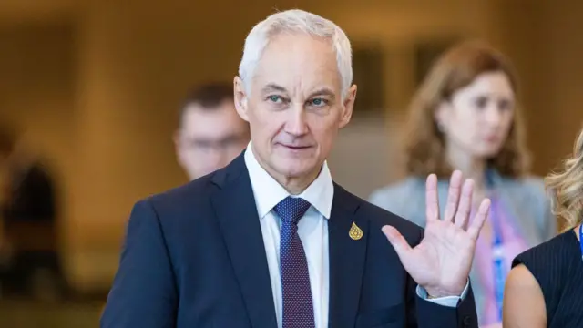 ဒုတိယဝန်ကြီးချုပ်နေရာကနေ ကာကွယ်ရေးဖြစ်လာမယ့်သူ 