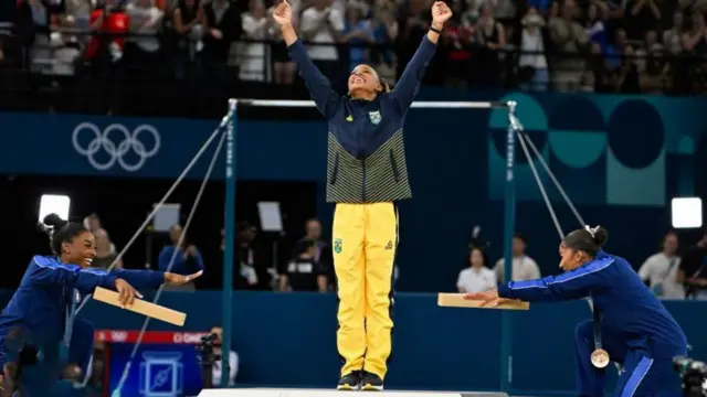 体操女子ゆかの表彰式