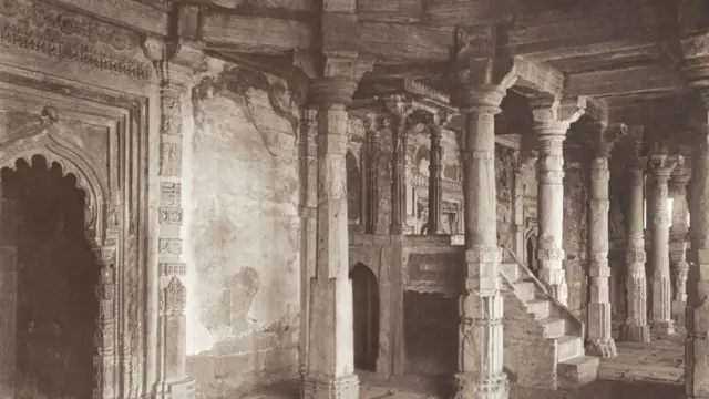 ১৯১২ সালে তোলা ভোজশালার একটি ছবি