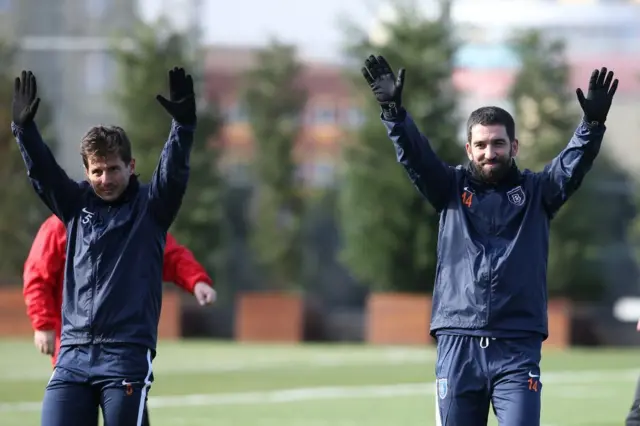 Arda Turan ve Emre Belözoğlu