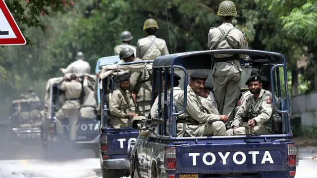 चीनी बंधक, इस्लामाबाद
