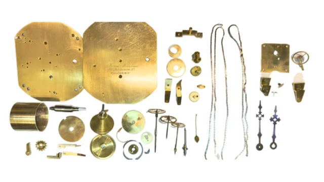 ਘੜੀ ਦੇ ਅੰਦਰਲੇ ਪੁਰਜ਼ੇ